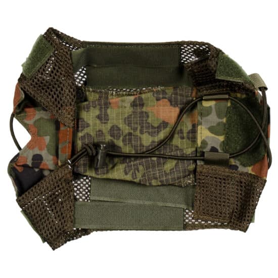 DELTA_SIX_Helmueberzug_fuer_FAST_Tactical_Helme_mit_Bungee_Cord_versch_Farben_black_flecktarn.jpg